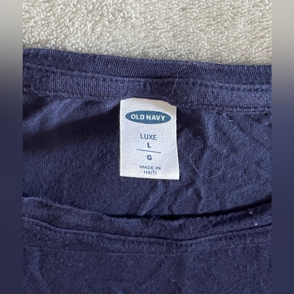 Old Navy LUXE Tee - Picture 3 of 4